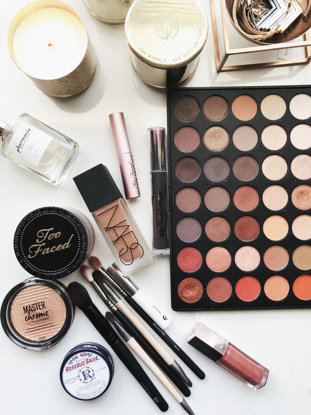 Évitez ces erreurs avec votre fond de teint adaptable - Hailey Beauty