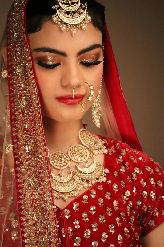 Les avantages du fond de teint adaptable pour les mariages - Hailey Beauty