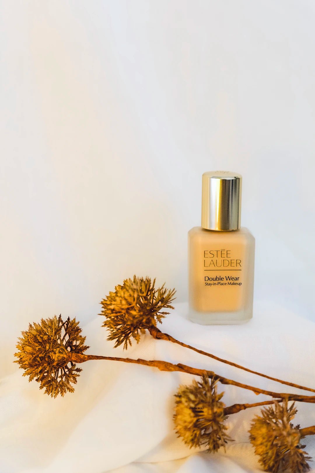 Les Avantages du Fond de Teint Adaptable pour Votre Peau - Hailey Beauty