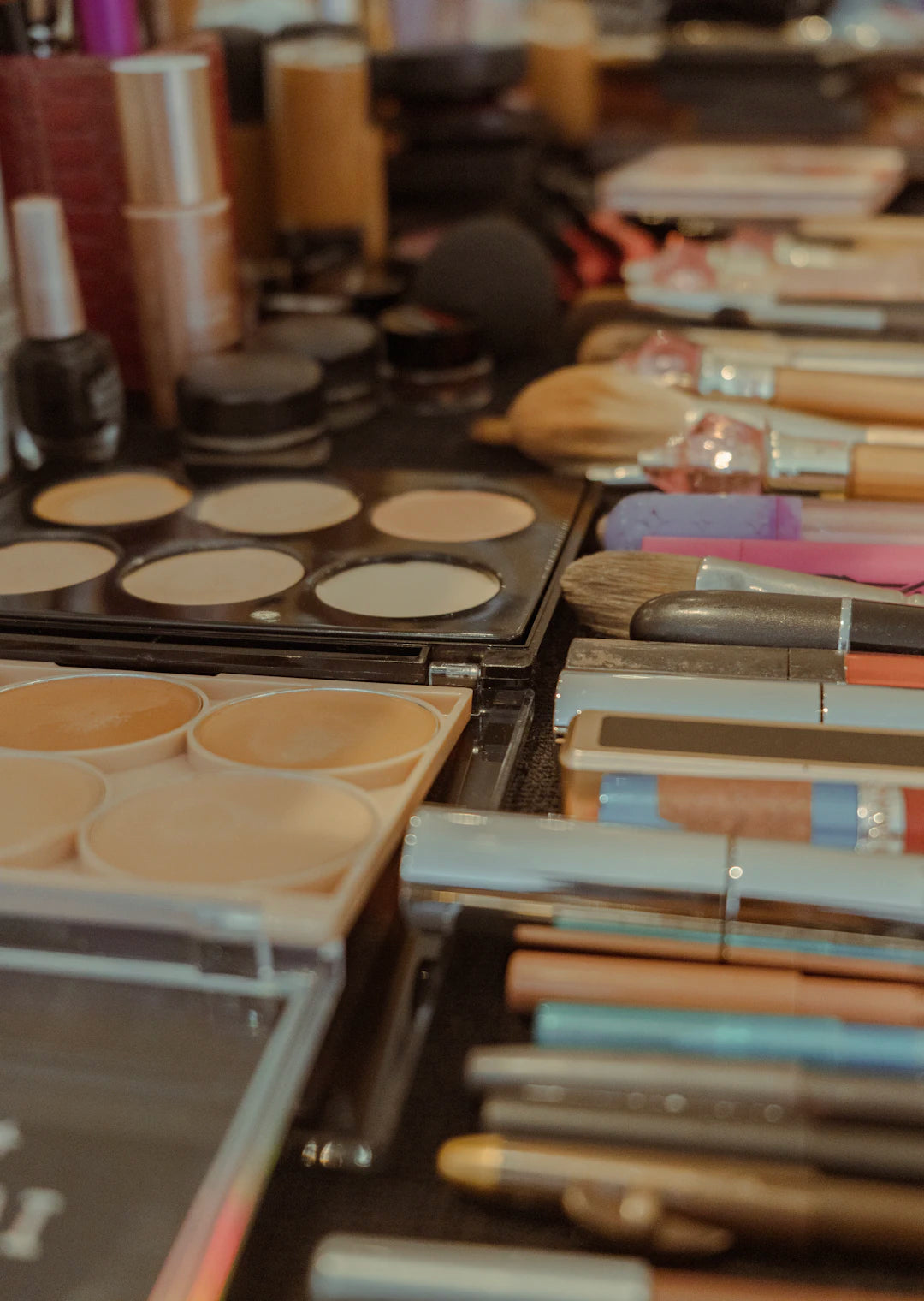 Découvrez la Teinte Parfaite avec le Fond de Teint Adaptable